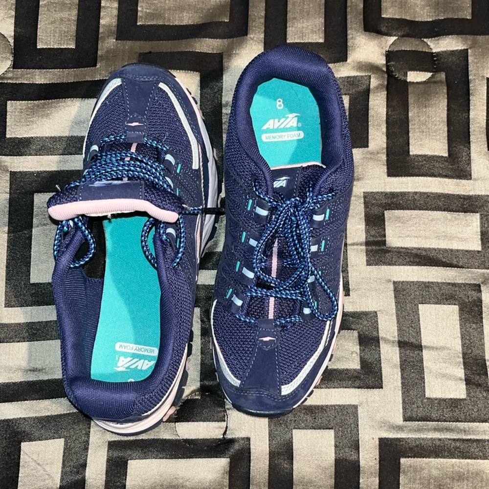 Avia Tennis Shoes